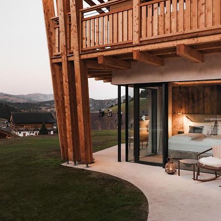 סלבה די ואל גרדנה Luxury Spa Chalet Lum D'Or מראה חיצוני תמונה