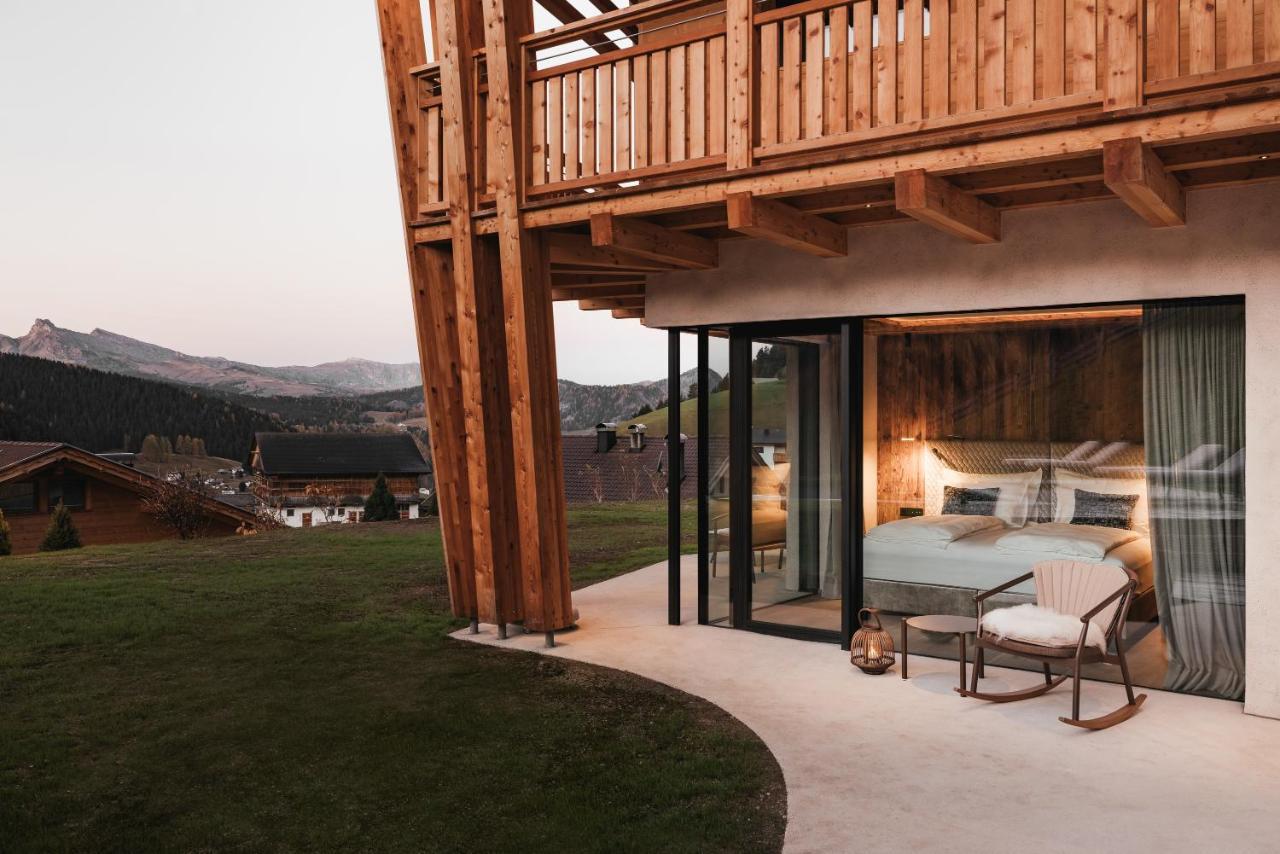 סלבה די ואל גרדנה Luxury Spa Chalet Lum D'Or מראה חיצוני תמונה