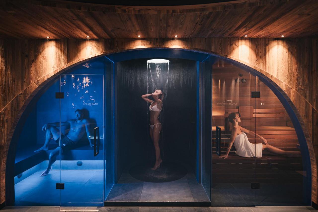סלבה די ואל גרדנה Luxury Spa Chalet Lum D'Or מראה חיצוני תמונה